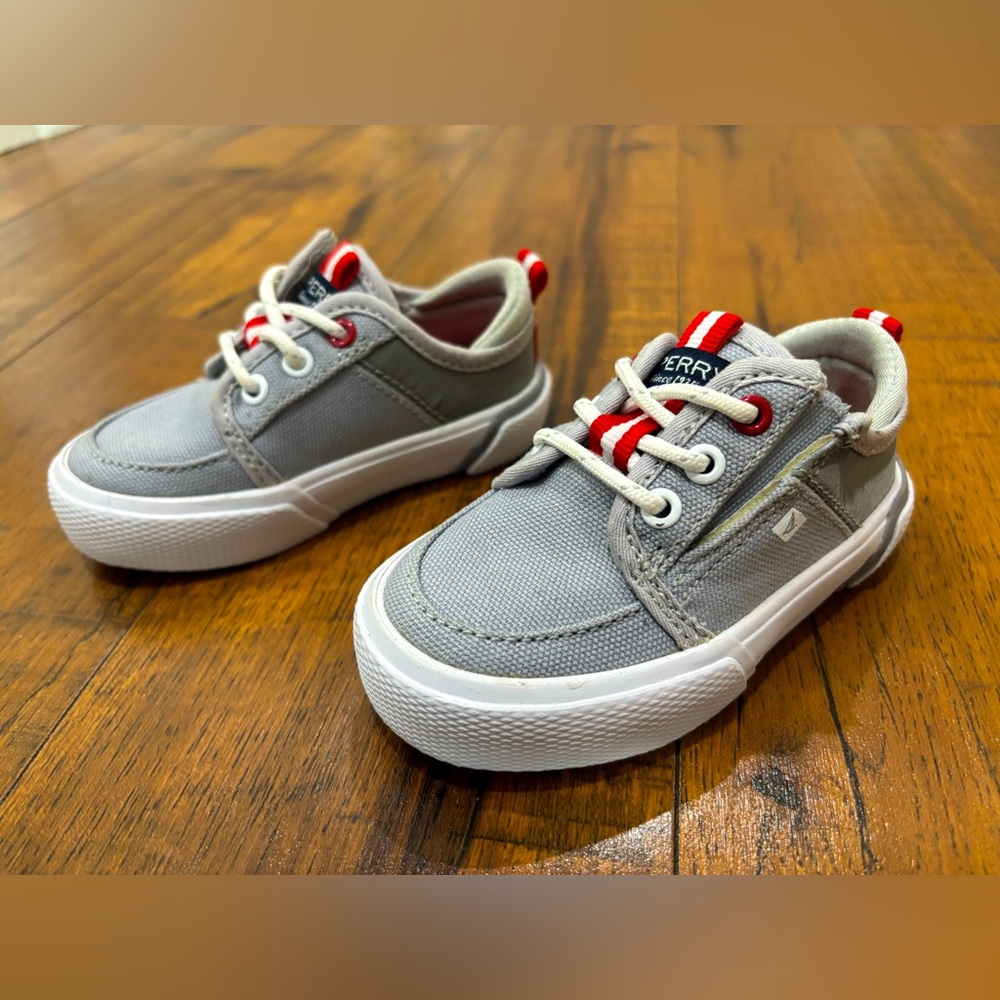 NWOT Little Boys Sperry Soletide Gray Top-Sider Shoes, Size 5